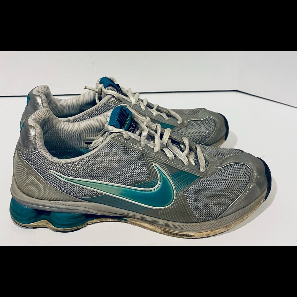 Womens Nike Training Shox Zip Size 7.5 Gray Teal - Picture 6 of 10